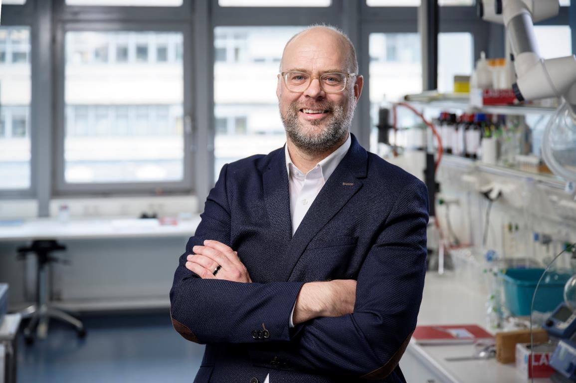 Prof. Image
